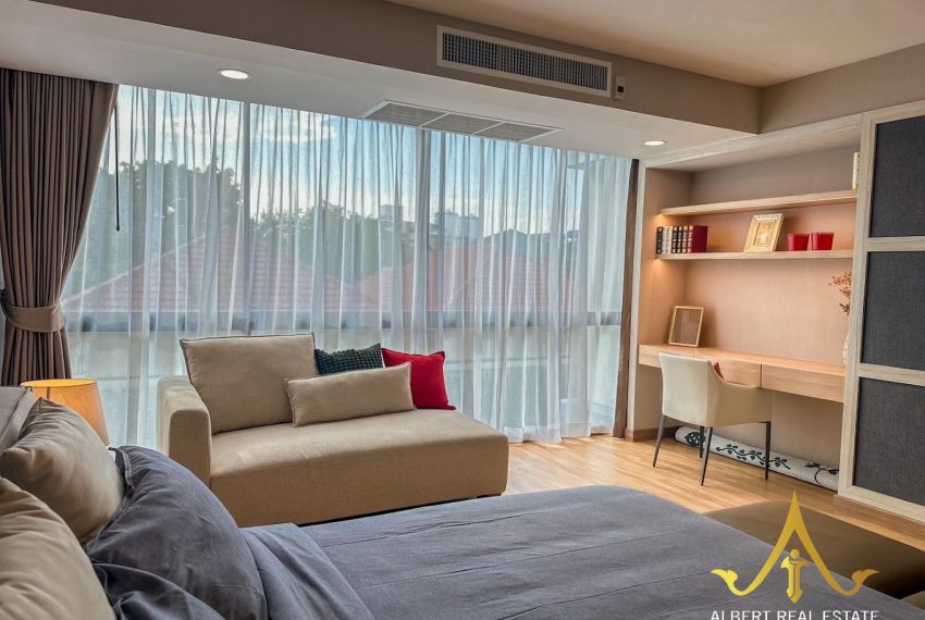 015EEA67-992F-4FE7-9F33-6BE28FF3545E