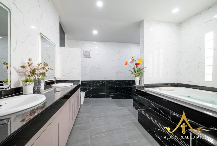 475464529_1350683419293726_1228669541408930901_n