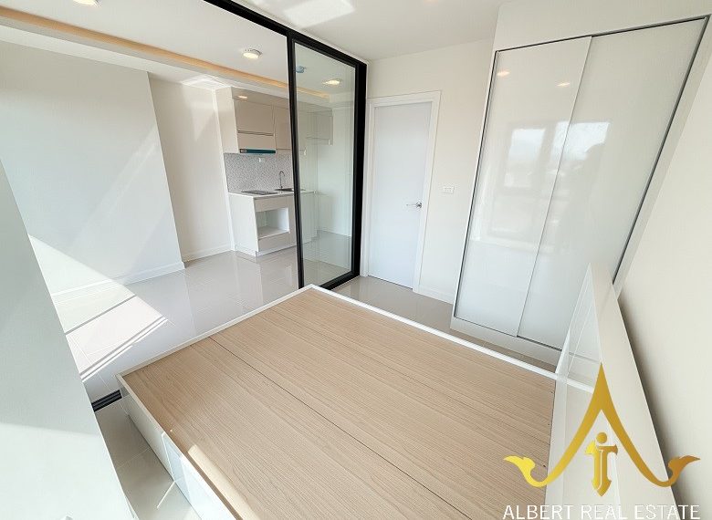 LINE_ALBUM_Mira 079_250527_2 3