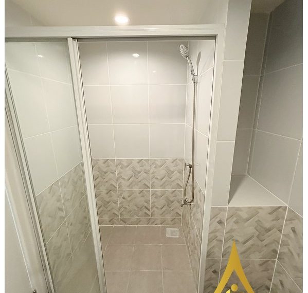 LINE_ALBUM_Mira 092_250527_2 7