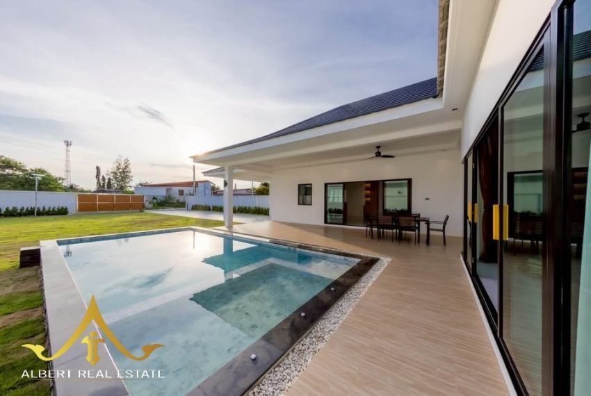 557869480_24578691091753564_3777407125401863299_n