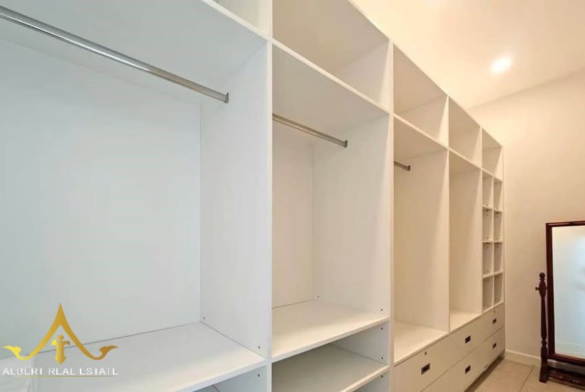 559019681_24767947366188396_1693725811537189937_n