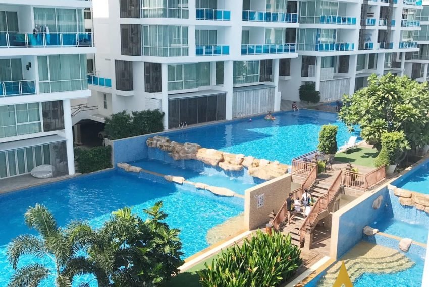 483364415_10228277490261773_1512857748808236885_n